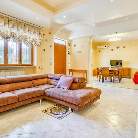 Cozy In With Kitchen Holiday home *